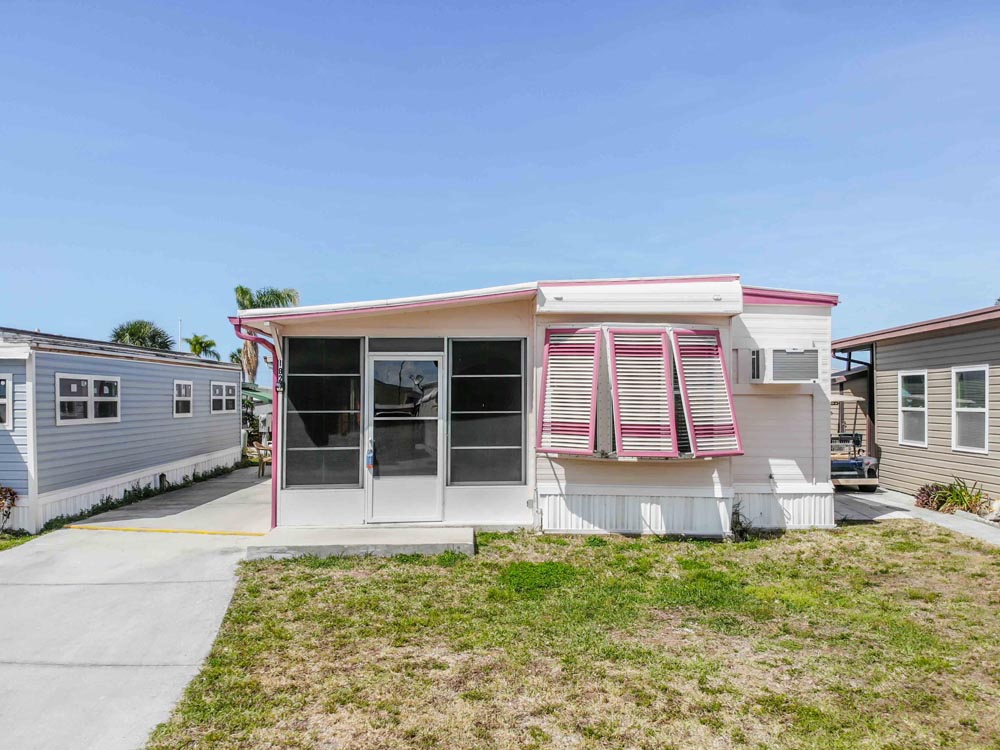 1475 Flamingo Dr, Lot 182, Englewood, FL 34224