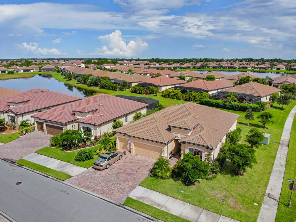 20729 Granlago Dr, Venice, FL 34293