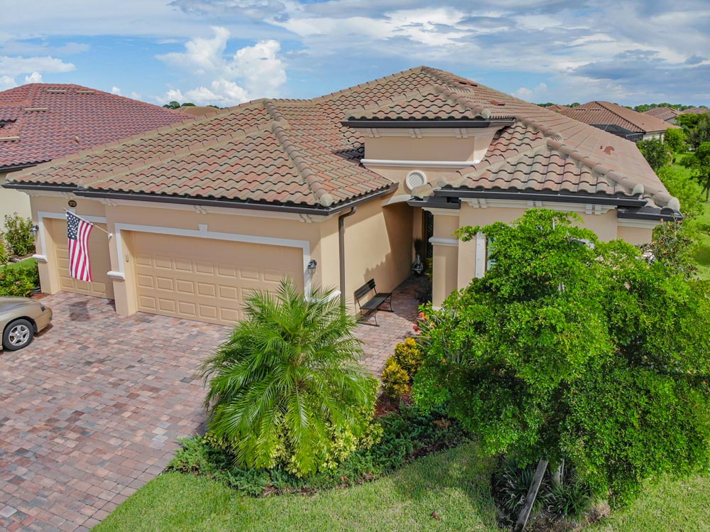 20729 Granlago Dr, Venice, FL 34293