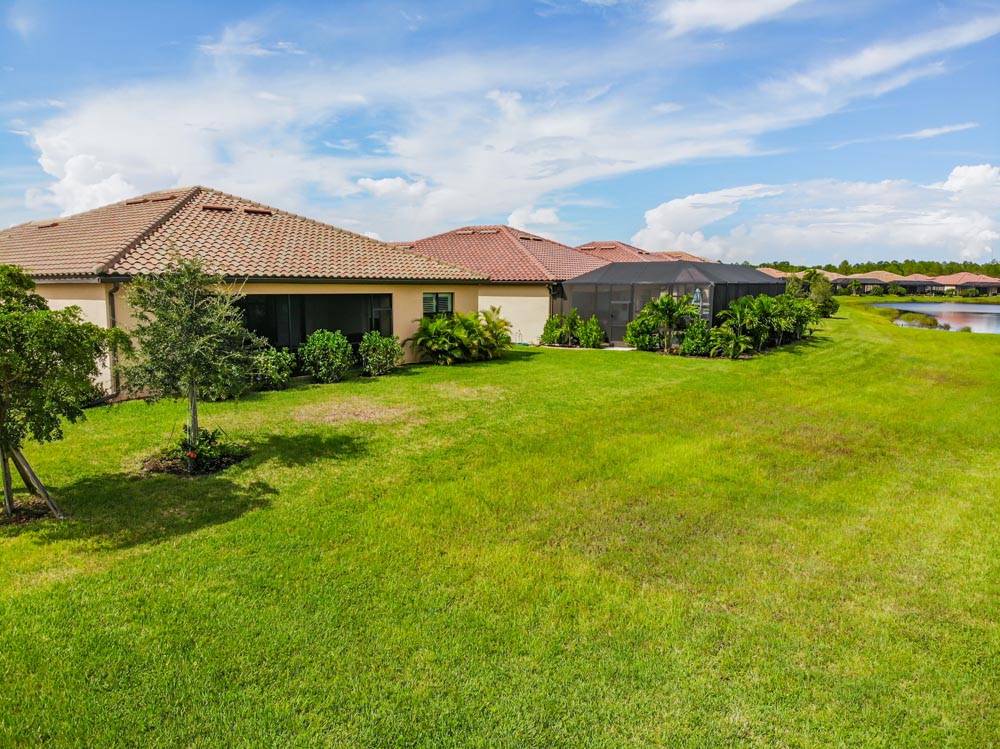 20729 Granlago Dr, Venice, FL 34293