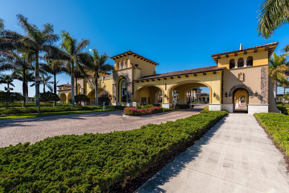20729 Granlago Dr, Venice, FL 34293