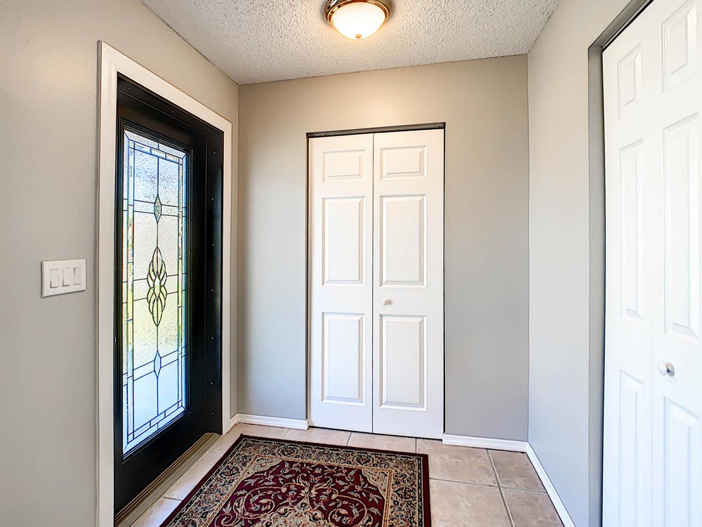 571 Lincoln Ave NW, Port Charlotte, FL 33952