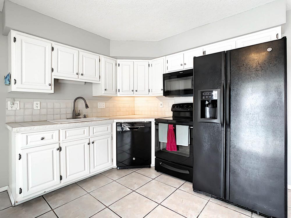 571 Lincoln Ave NW, Port Charlotte, FL 33952