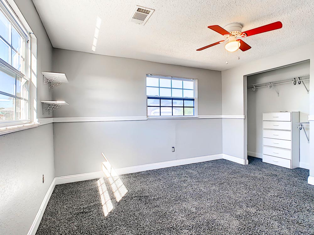 571 Lincoln Ave NW, Port Charlotte, FL 33952