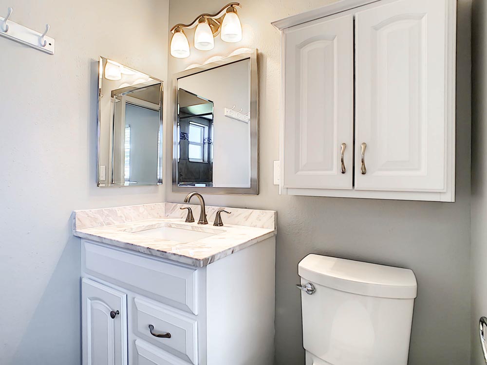 571 Lincoln Ave NW, Port Charlotte, FL 33952