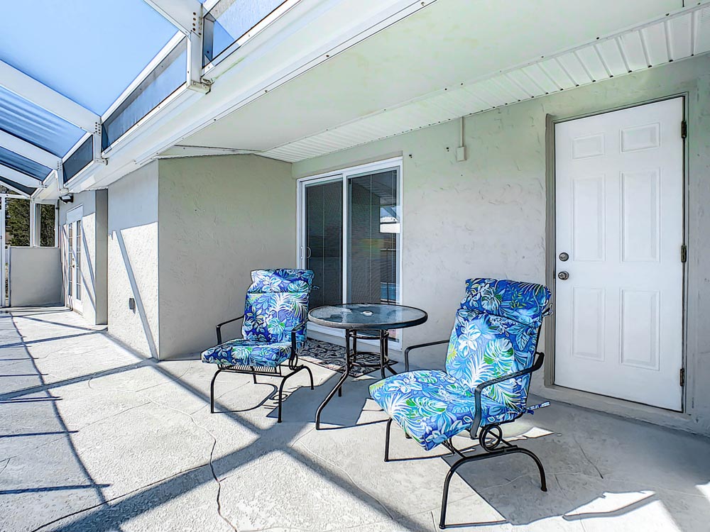 571 Lincoln Ave NW, Port Charlotte, FL 33952