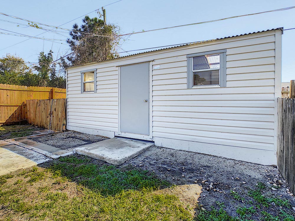 571 Lincoln Ave NW, Port Charlotte, FL 33952