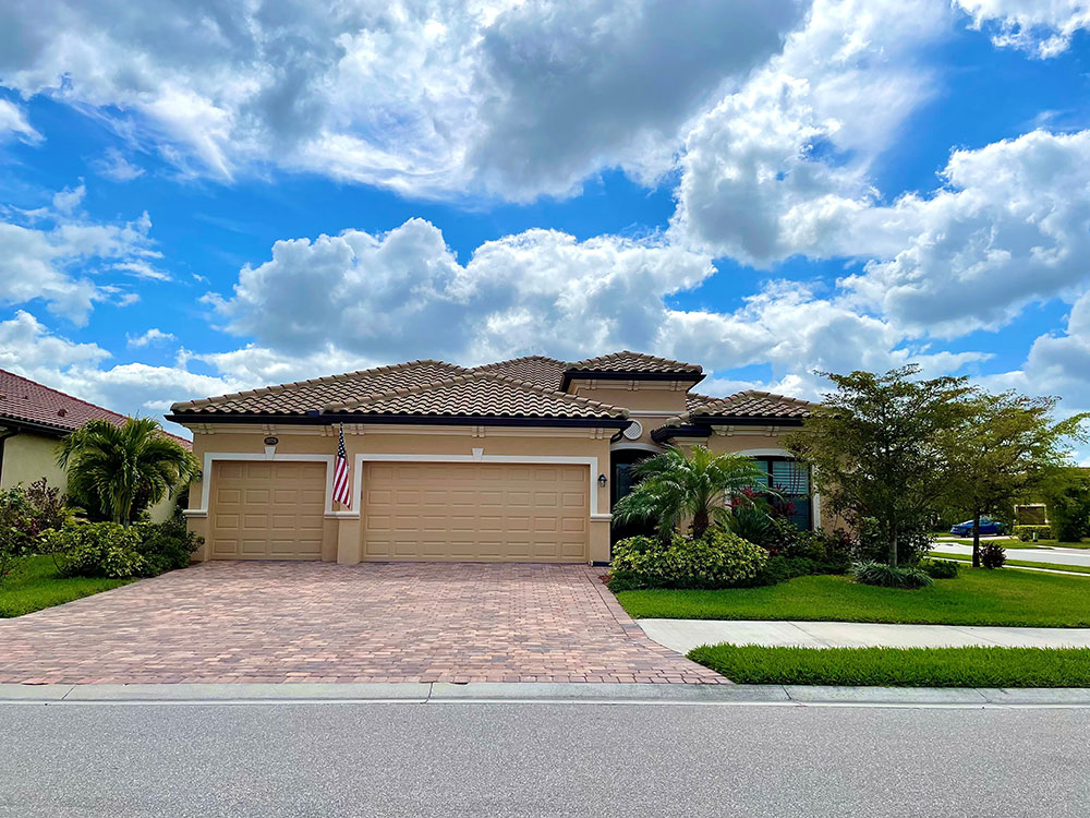 20729 Granlago Dr, Venice, FL 34293