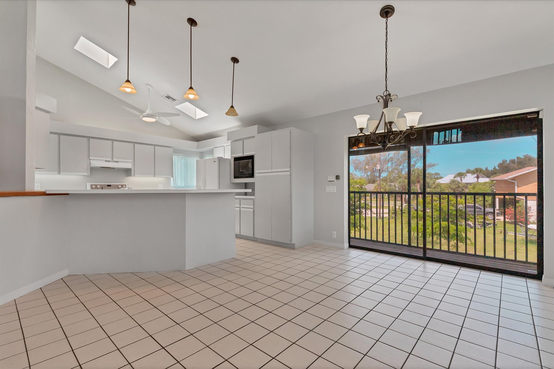 1034 Kant St Englewood, FL 34224