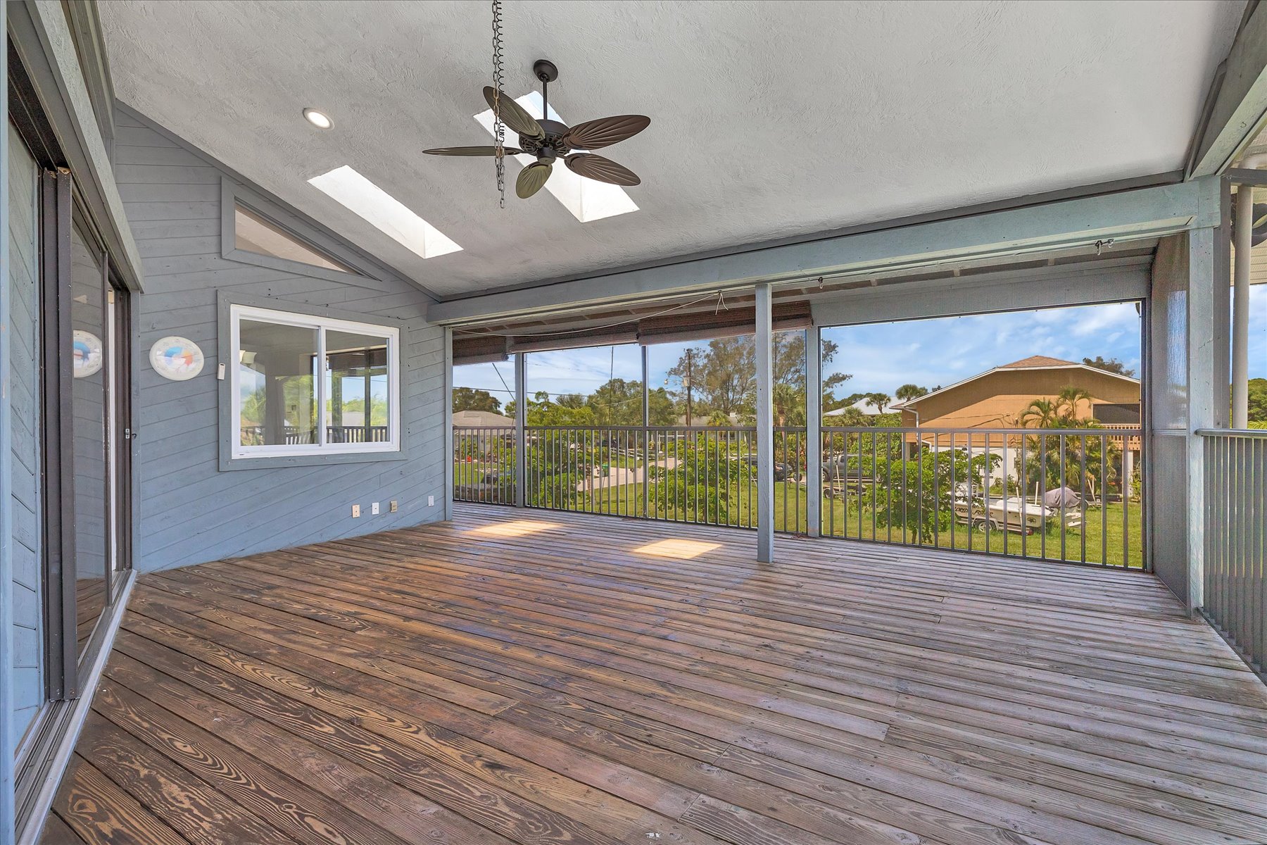 1034 Kant St Englewood, FL 34224