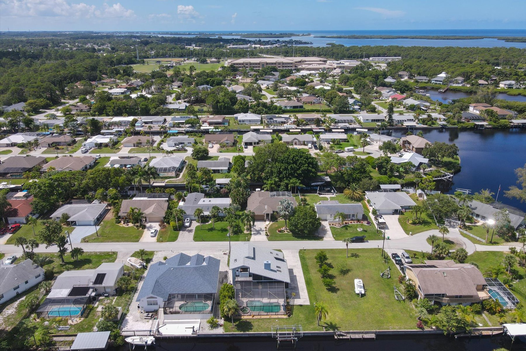 1034 Kant St Englewood, FL 34224