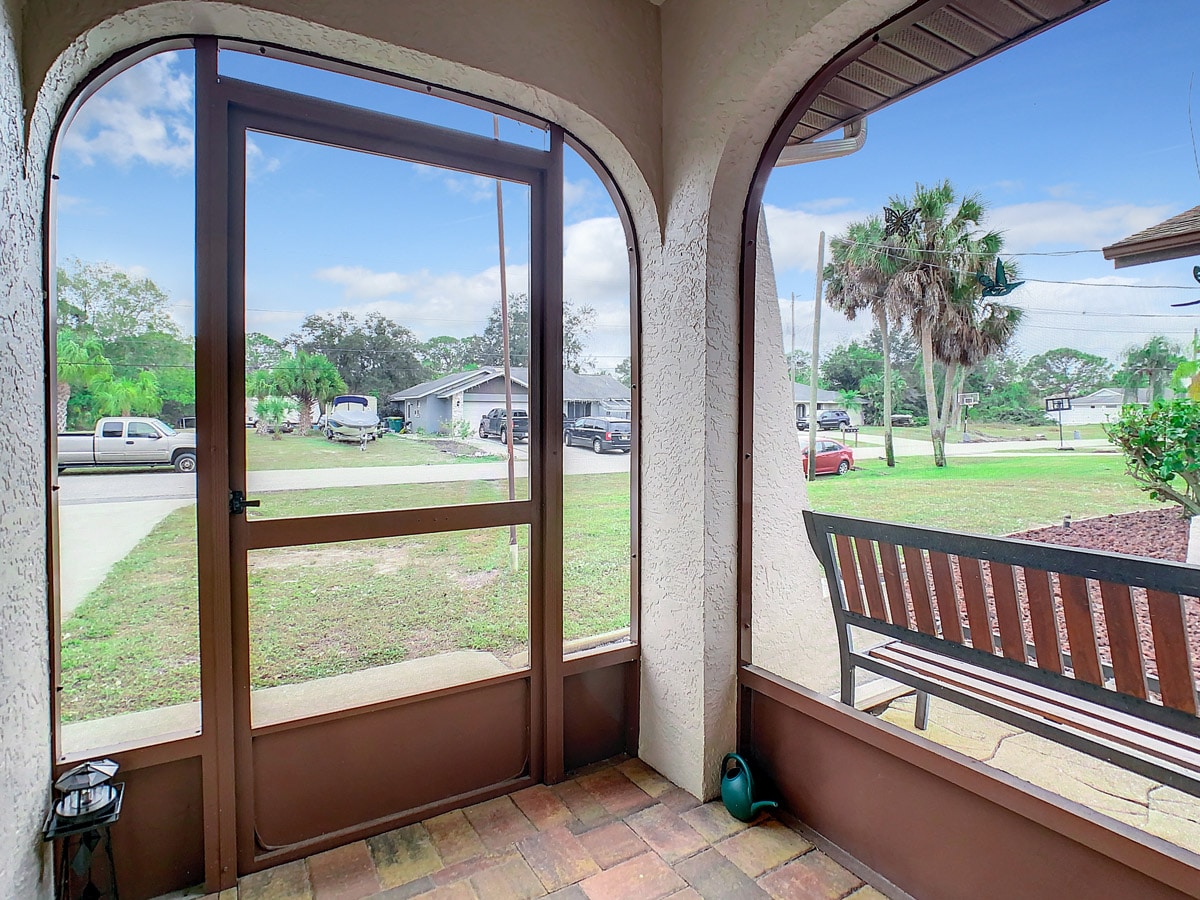 7289 Van Lake Dr, Englewood, FL 34224