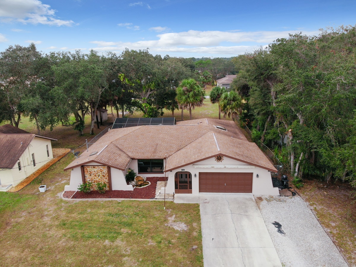 7289 Van Lake Dr, Englewood, FL 34224