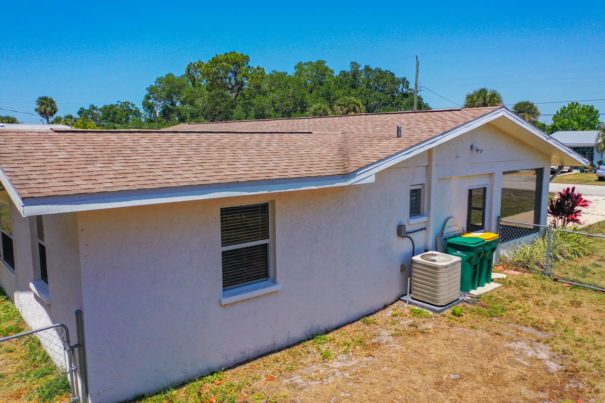 829 E 4th St Englewood, FL 34223