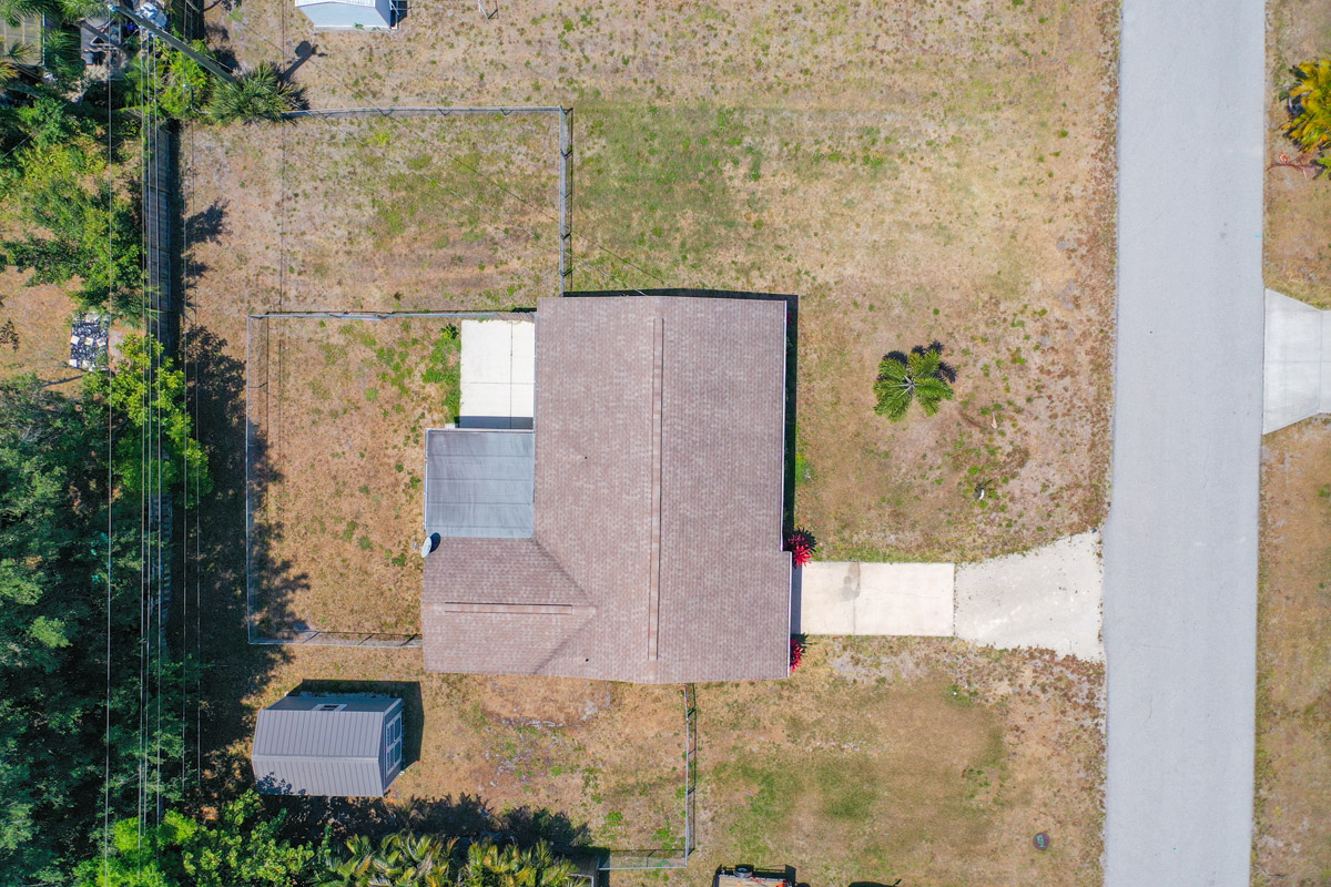 829 E 4th St Englewood, FL 34223